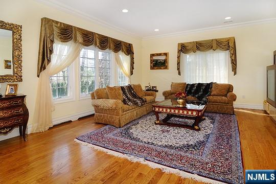 417 N Woodland Street