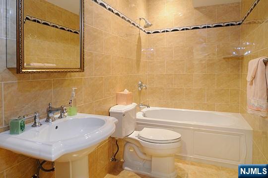 417 N Woodland Street