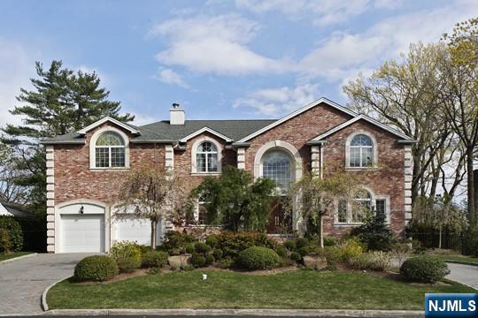 417 N Woodland Street