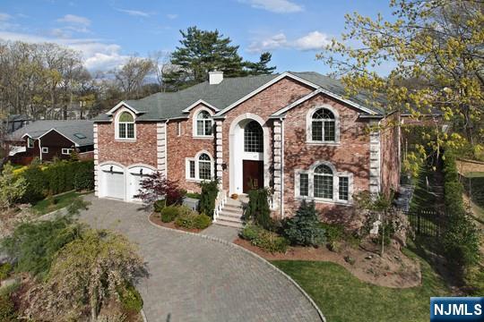 417 N Woodland Street