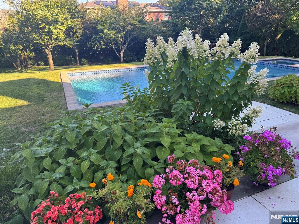 417 N Woodland Street