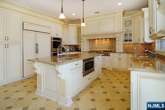 417 N Woodland Street