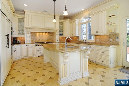 417 N Woodland Street