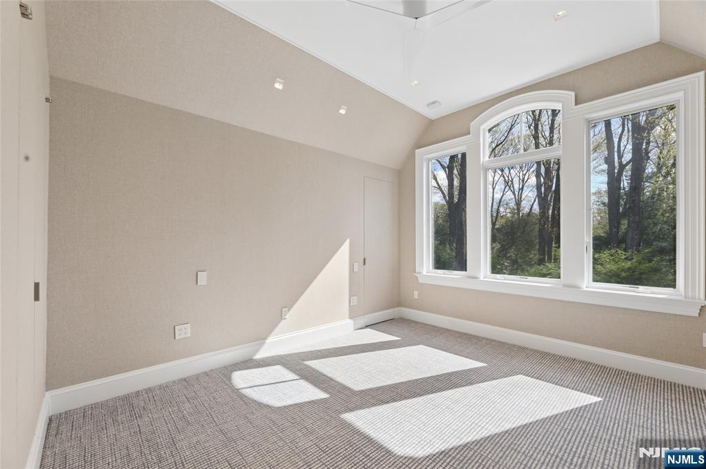 351 Lewelen Circle