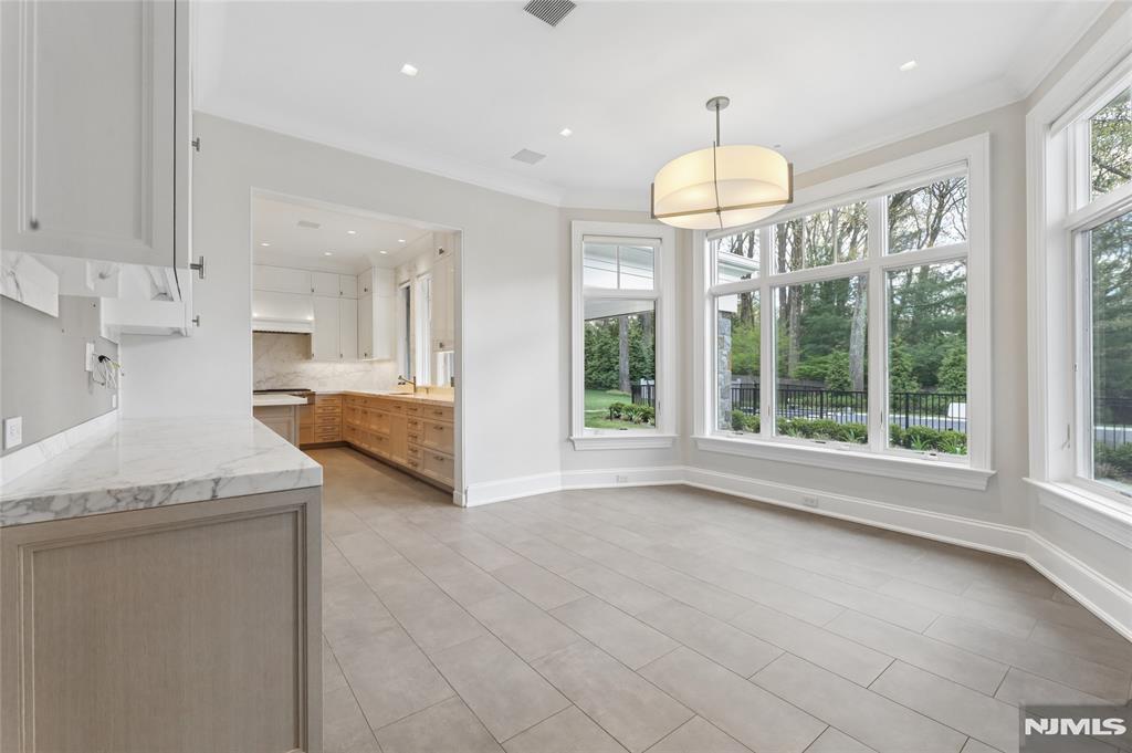 351 Lewelen Circle