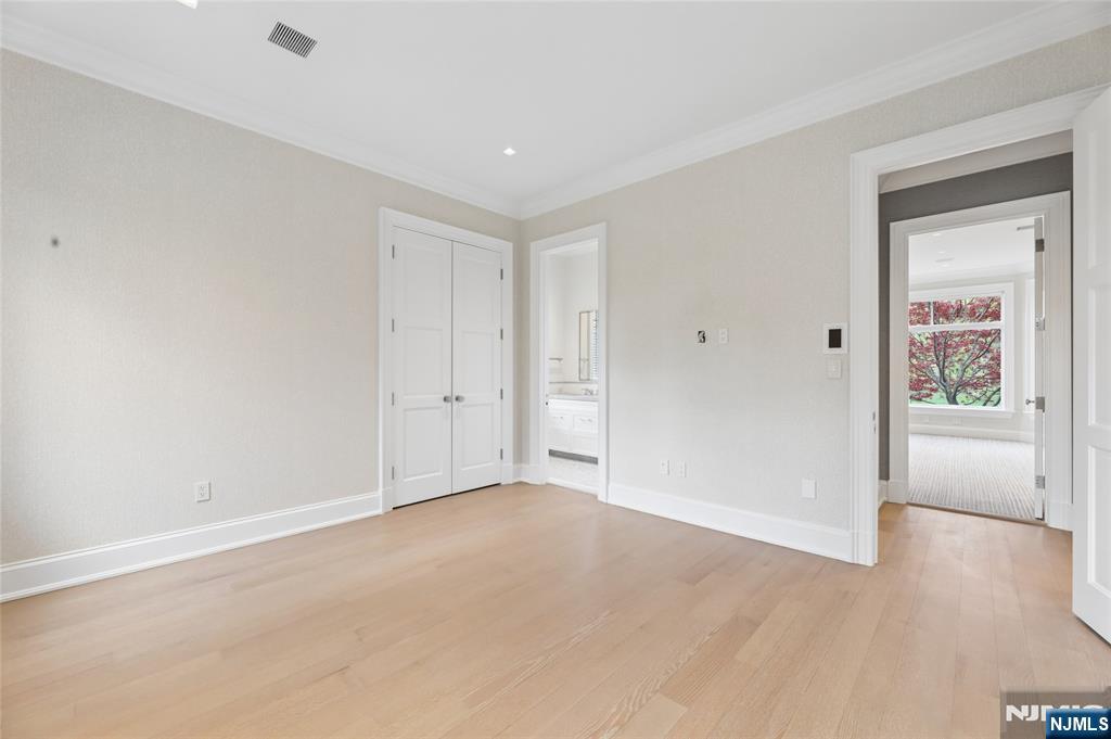 351 Lewelen Circle
