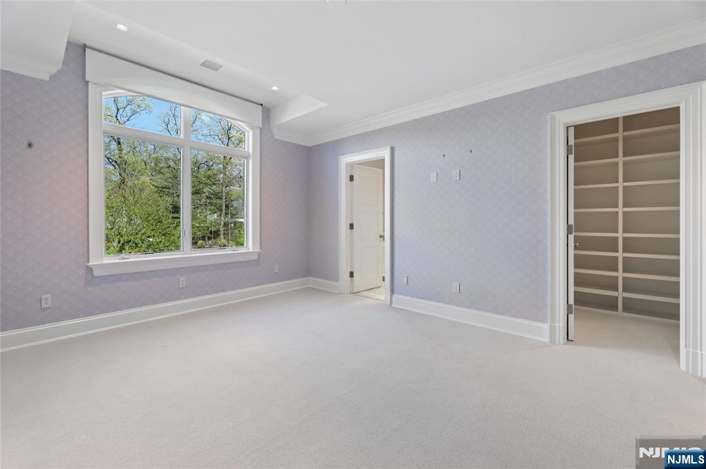 351 Lewelen Circle