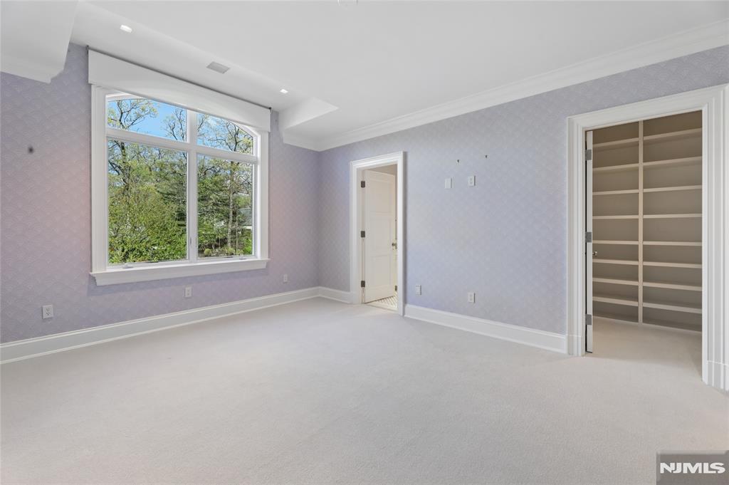 351 Lewelen Circle