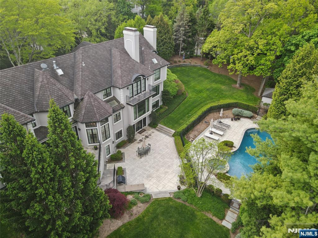 66 Hoover Drive