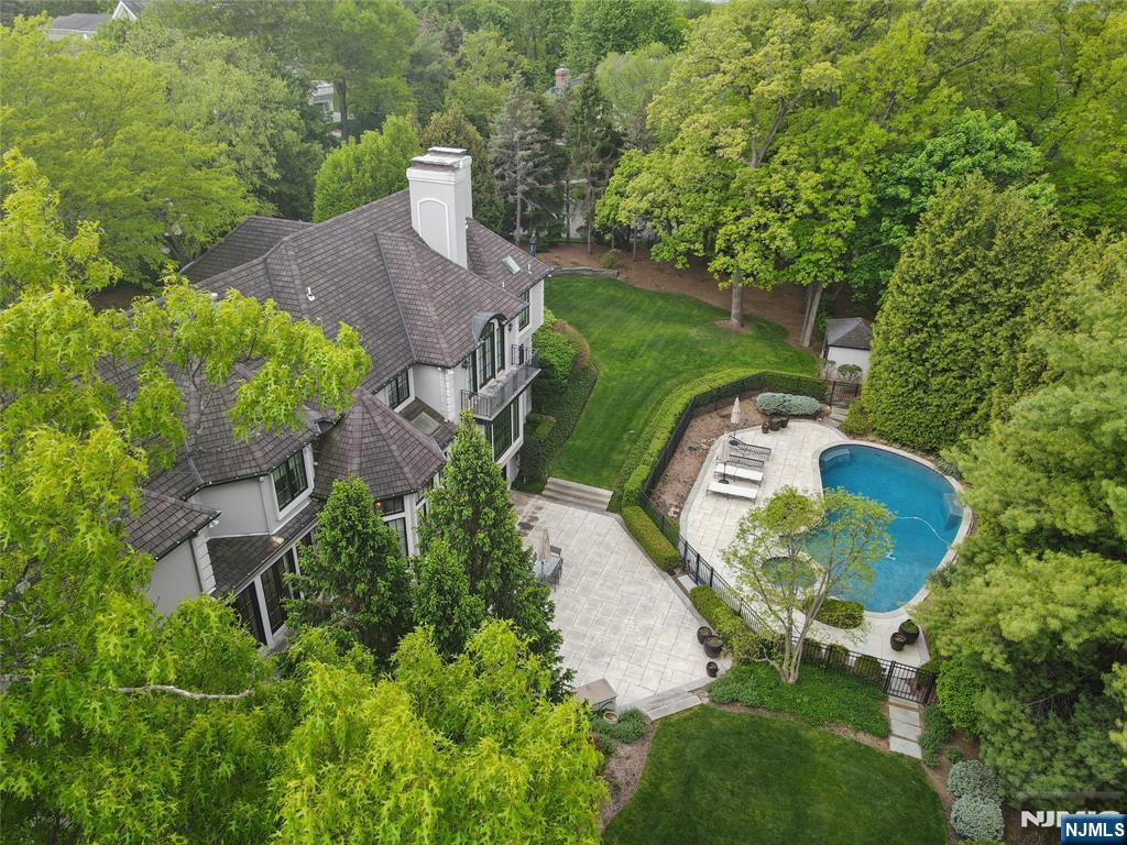 66 Hoover Drive