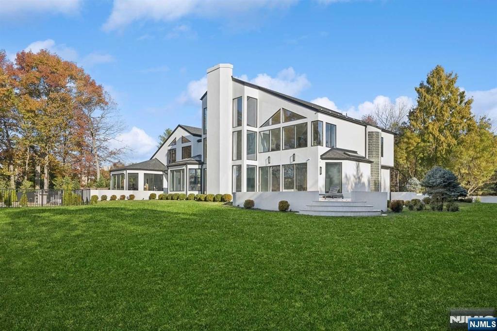 23 Rio Vista Drive