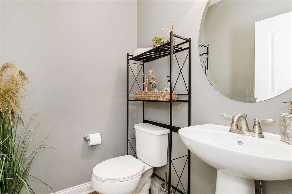 2934 Gadsen Circle N