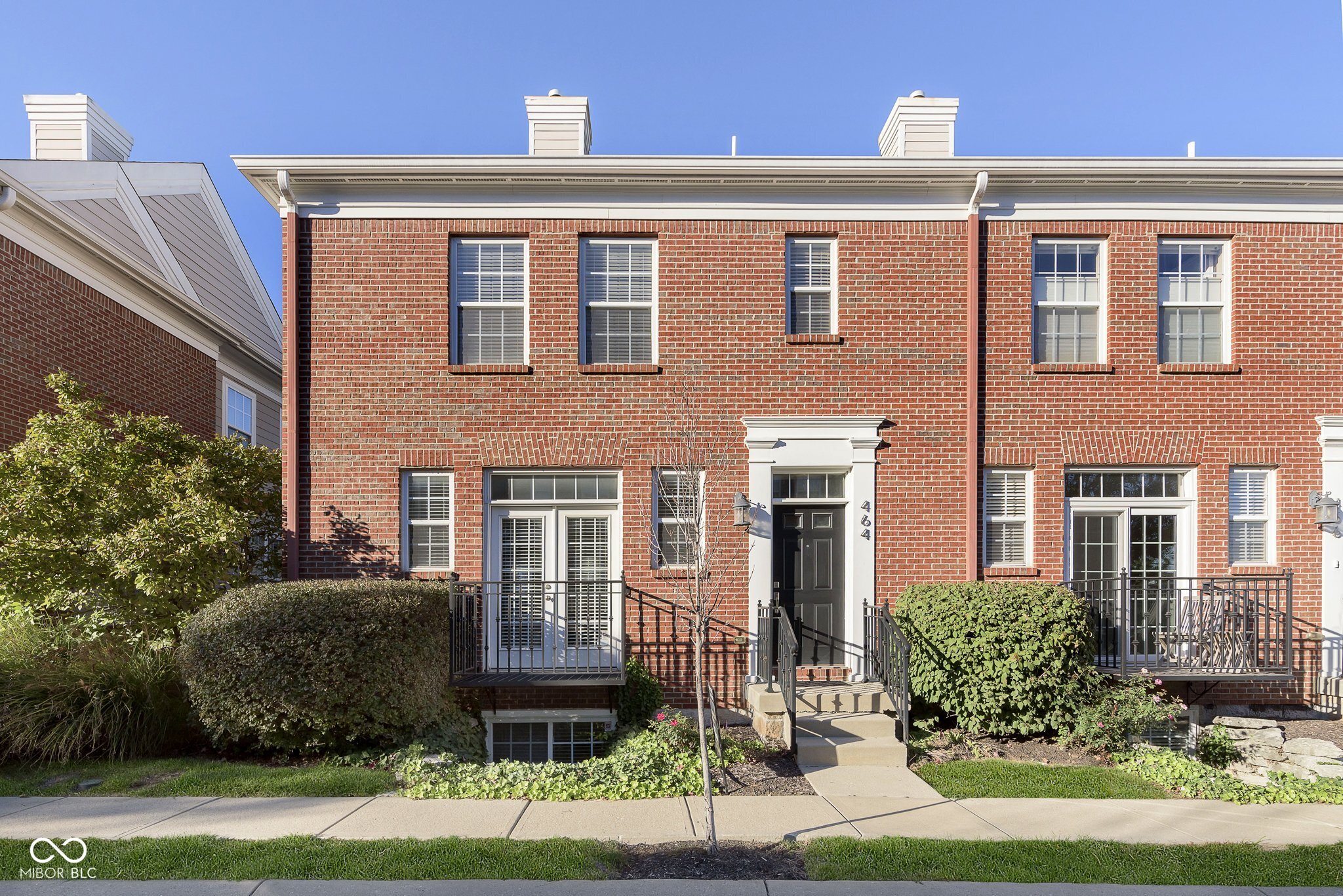 464 American Way S