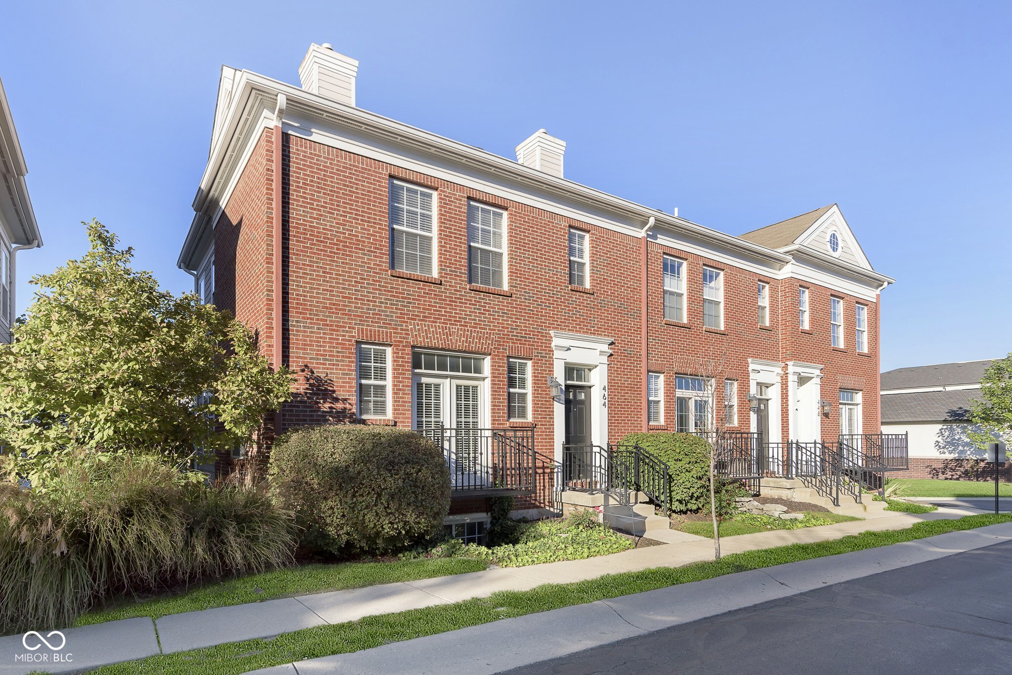 464 American Way S