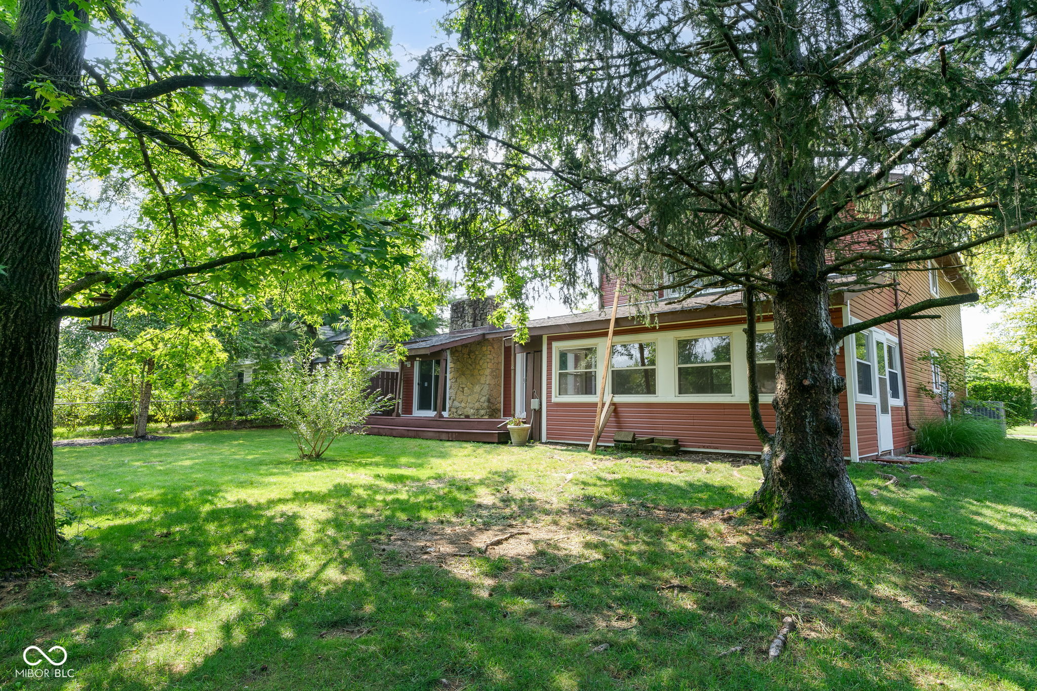 8134 Warbler Way