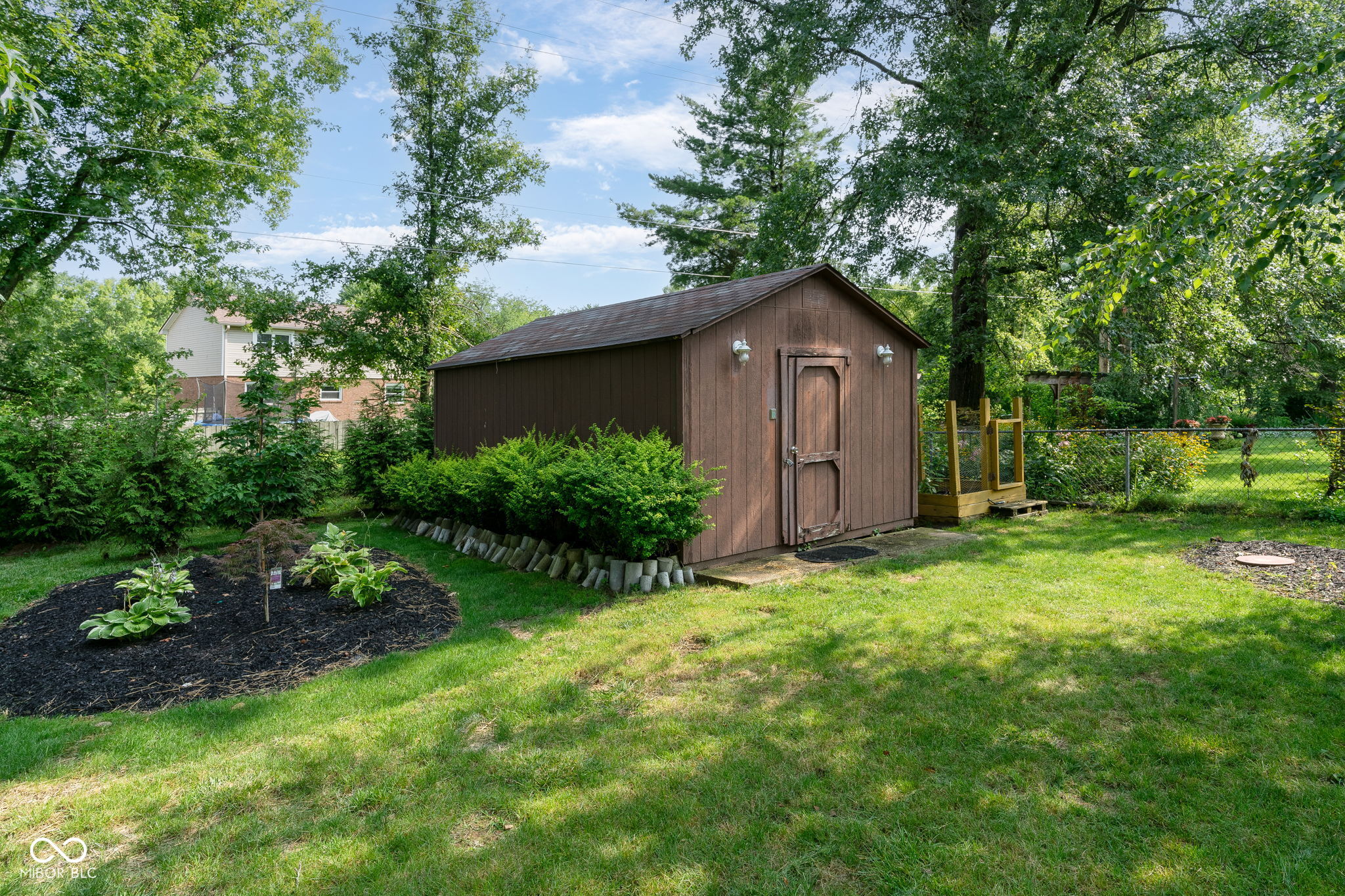 8134 Warbler Way