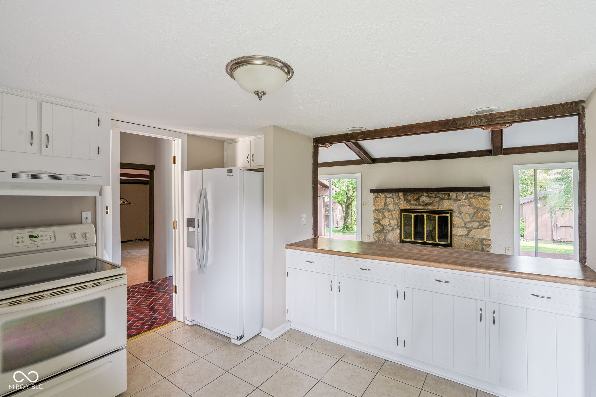 8134 Warbler Way