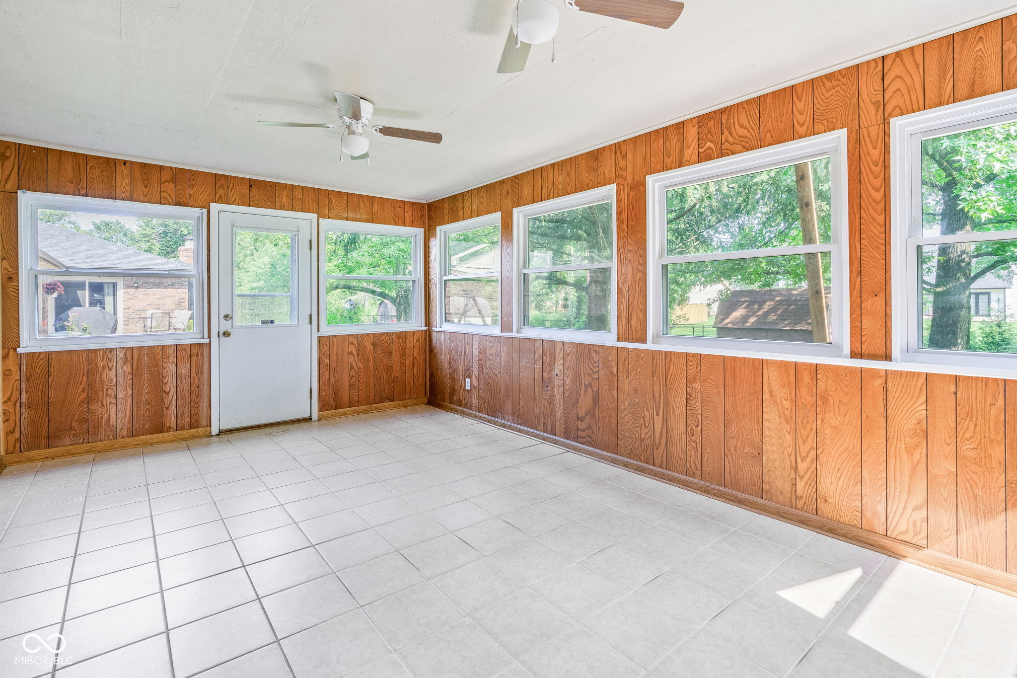 8134 Warbler Way