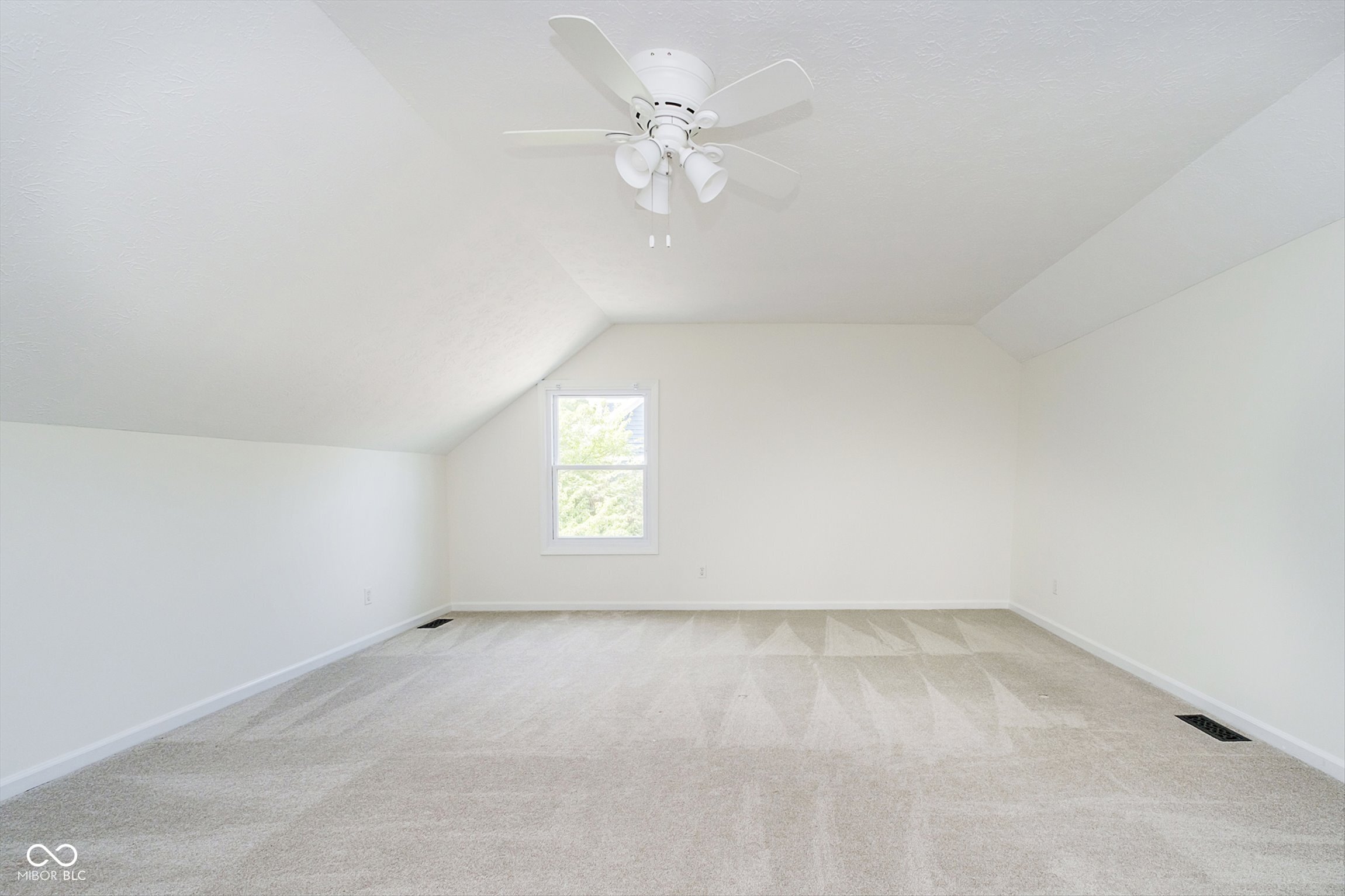 11733 Gulfstream Drive
