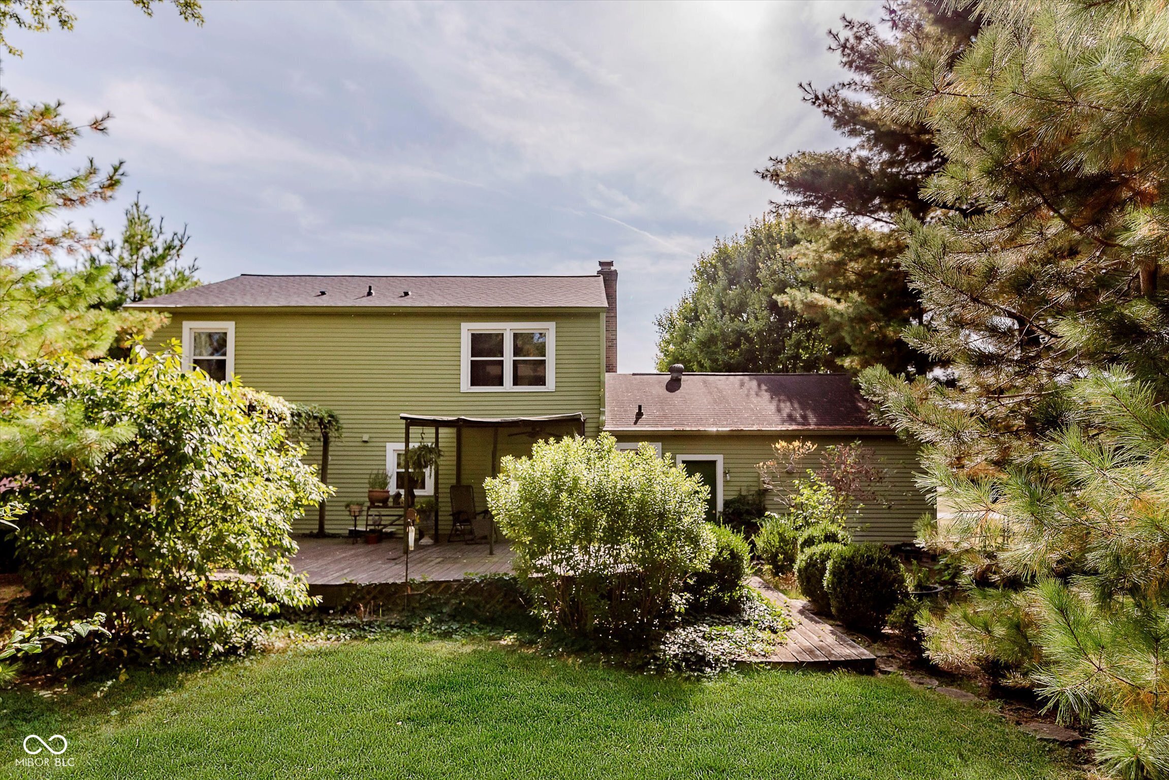 6262 Buttonwood Drive