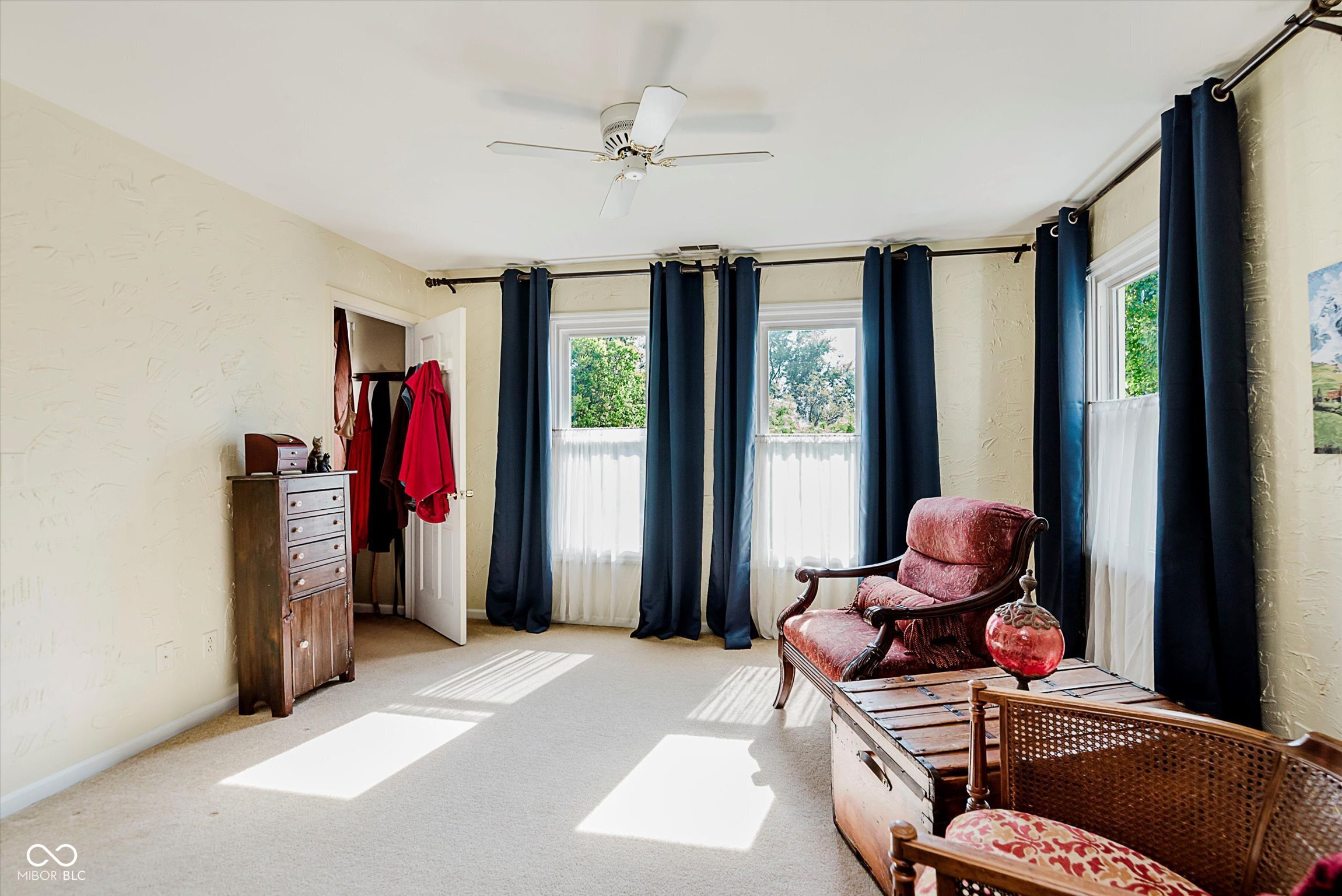 6262 Buttonwood Drive