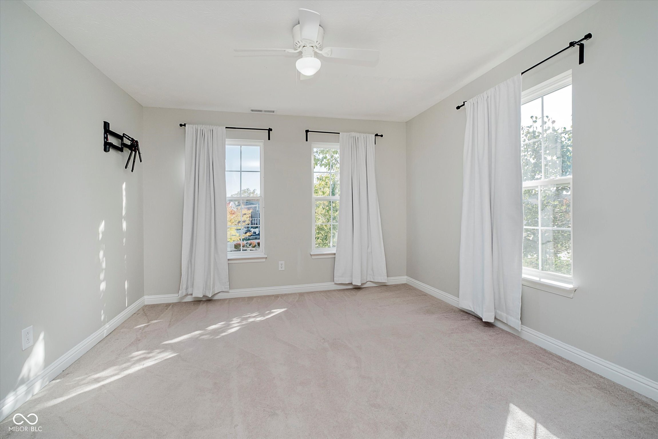 10980 Woodpark Drive