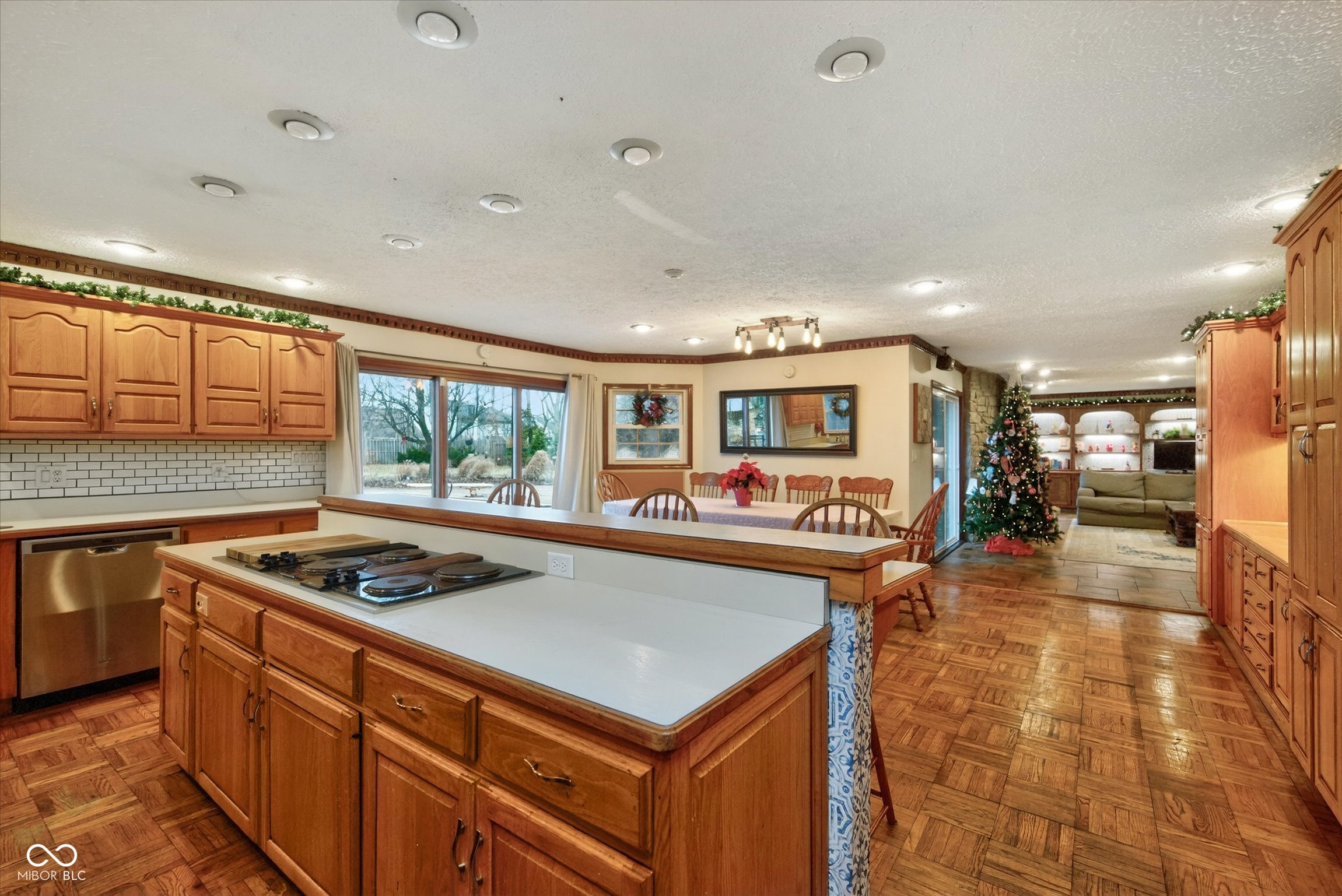 9641 Hamilton Hills Drive