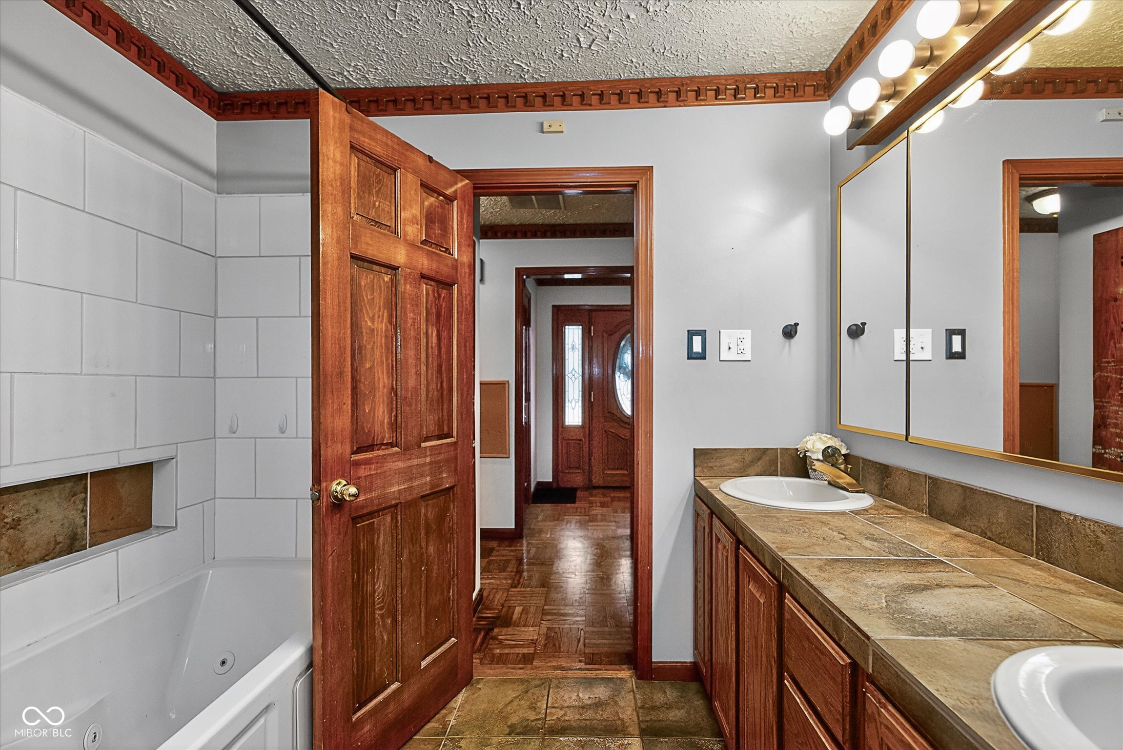 9641 Hamilton Hills Drive