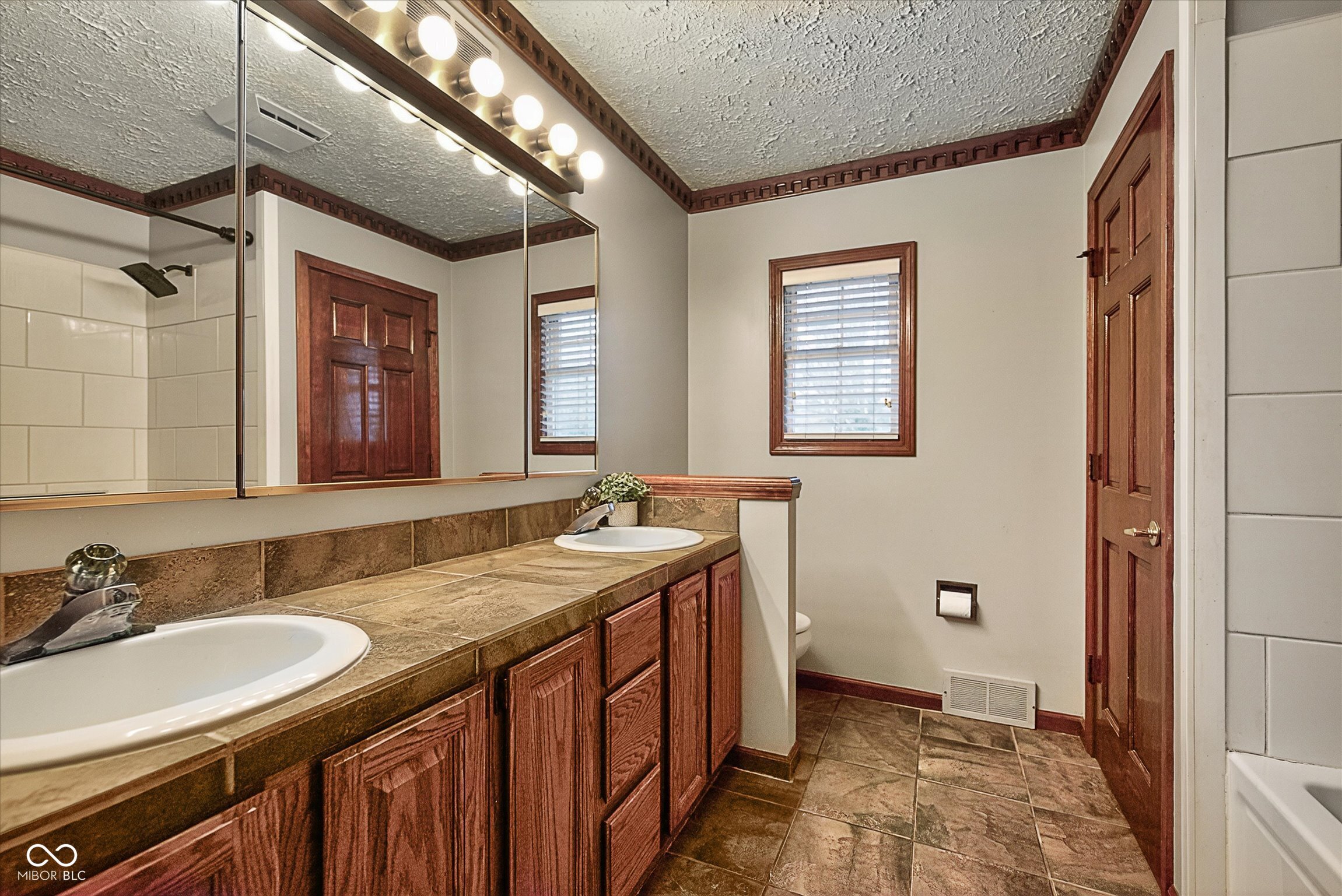 9641 Hamilton Hills Drive