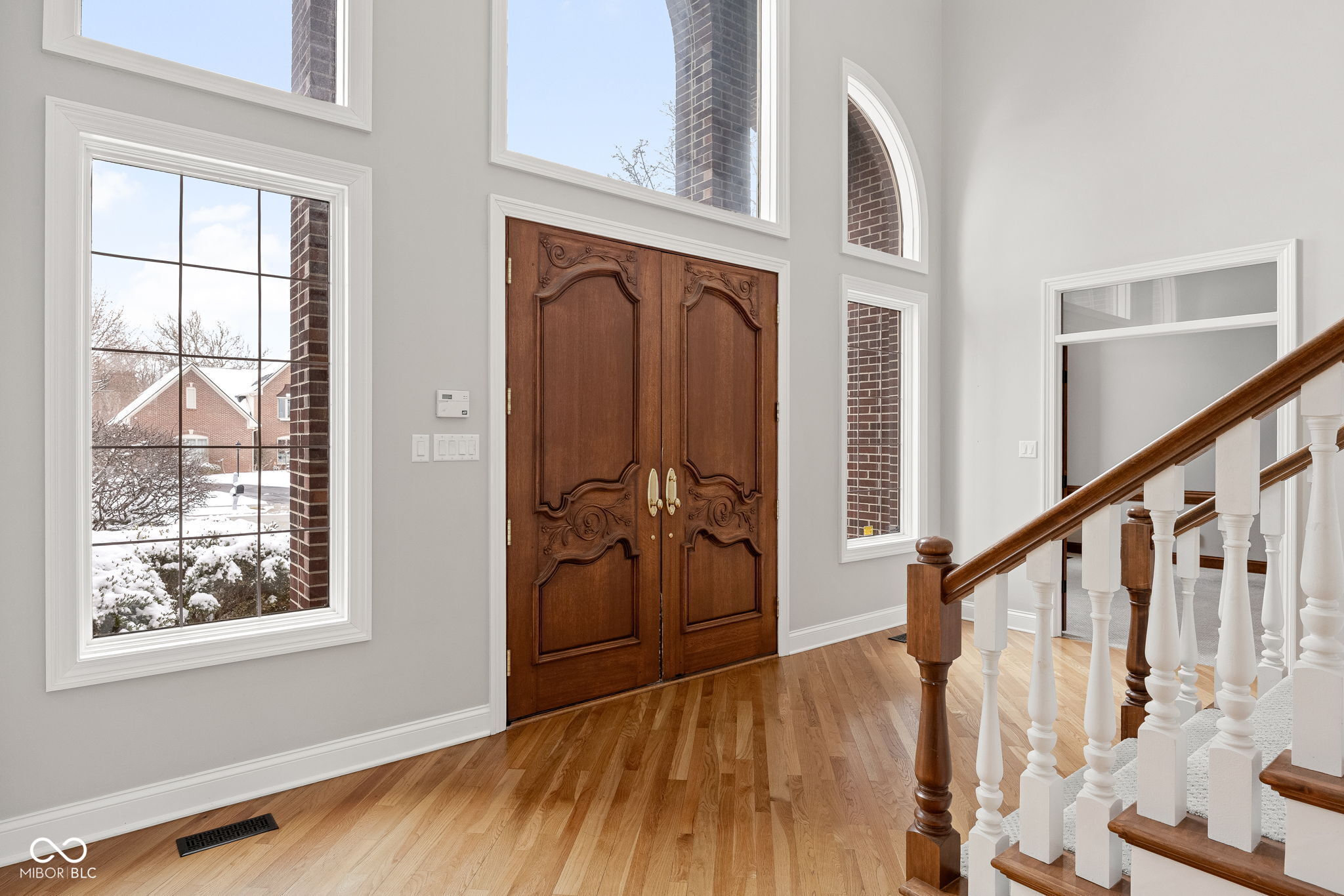 4904 Deer Ridge Drive S