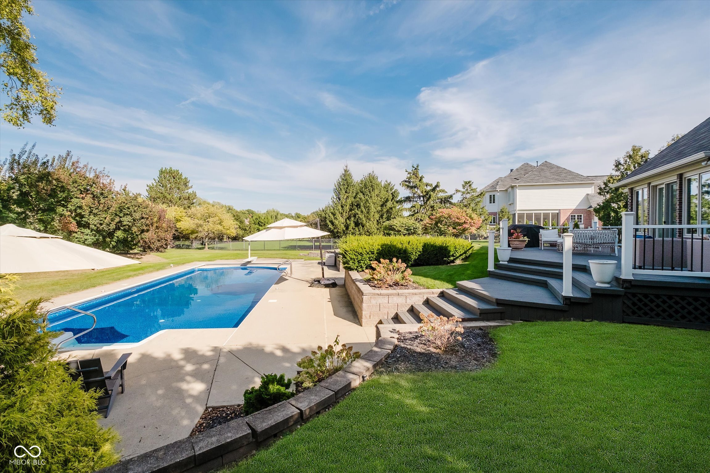 4904 Deer Ridge Drive S