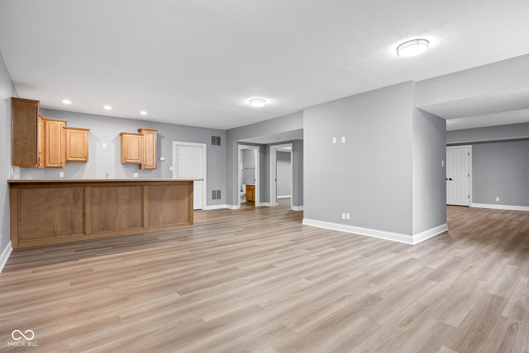 4904 Deer Ridge Drive S