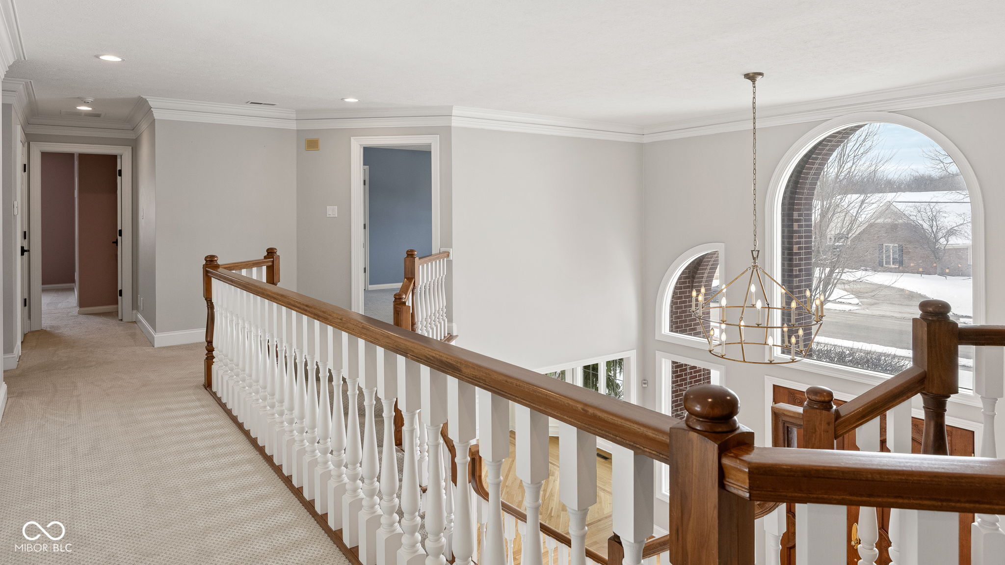 4904 Deer Ridge Drive S