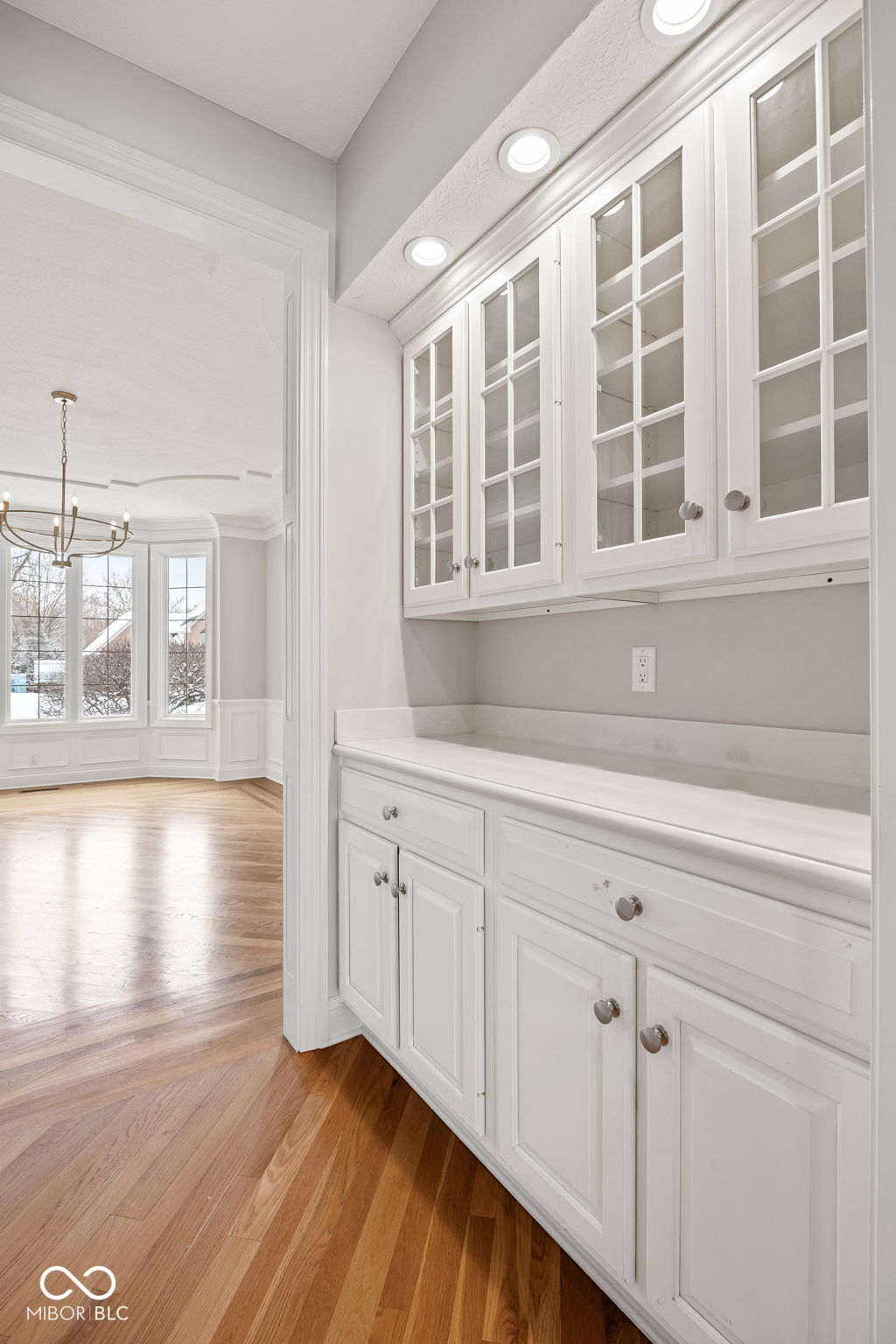 4904 Deer Ridge Drive S