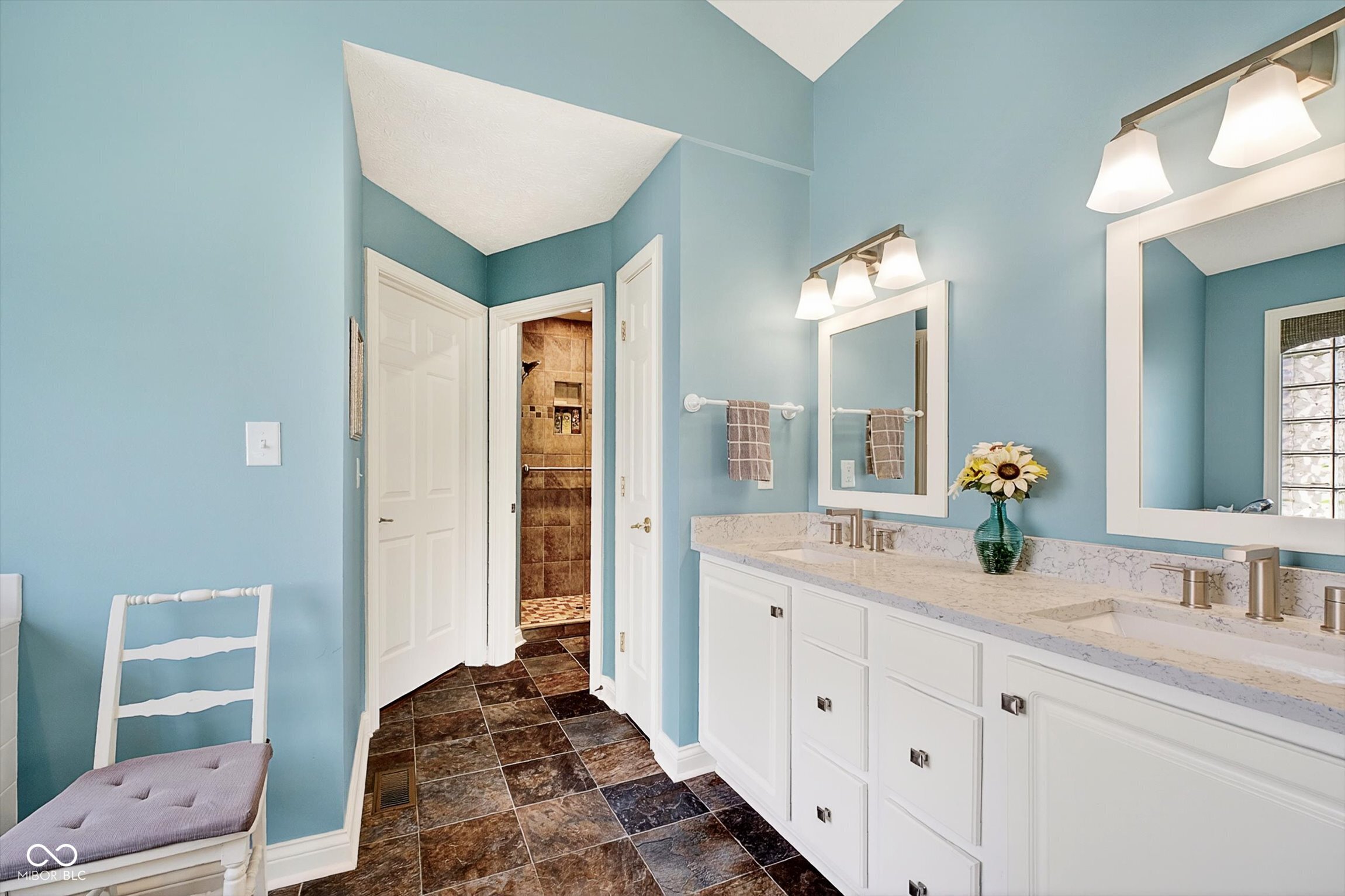 7303 Lightship Court