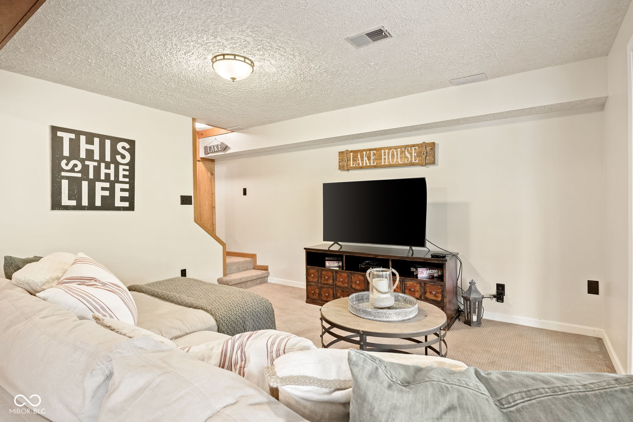 6232 Bobwhite Drive