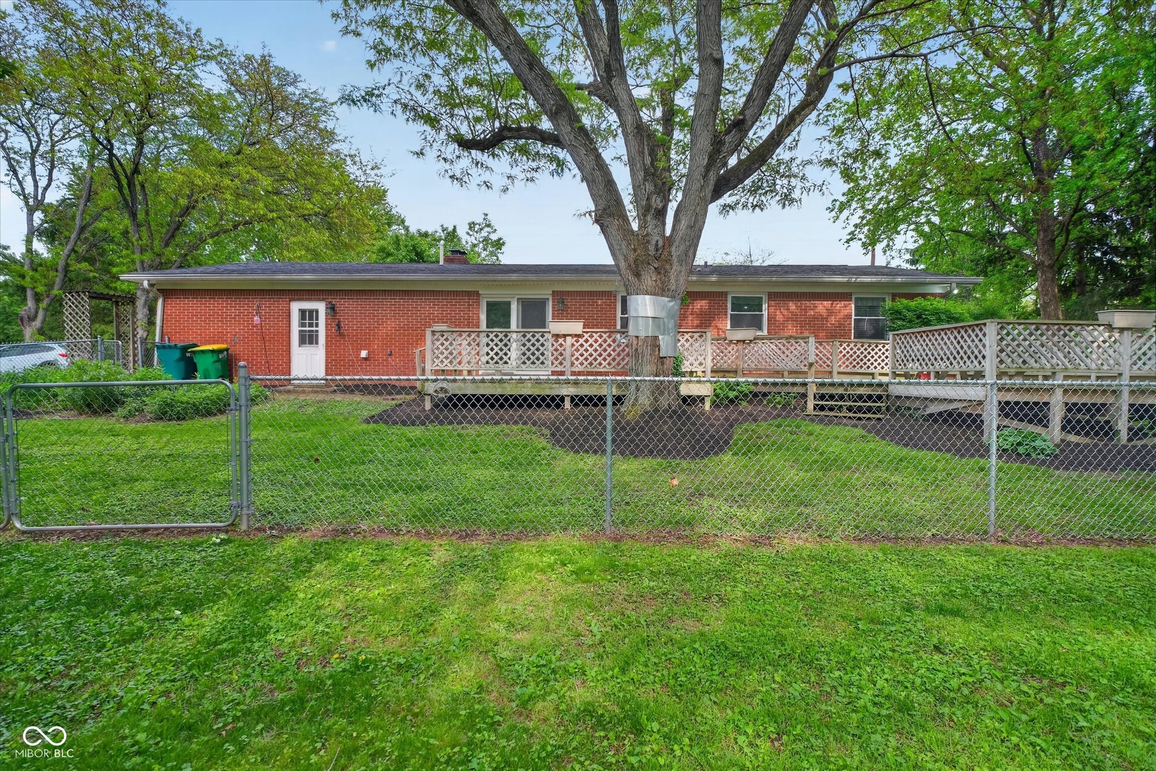 16566 Gray Road