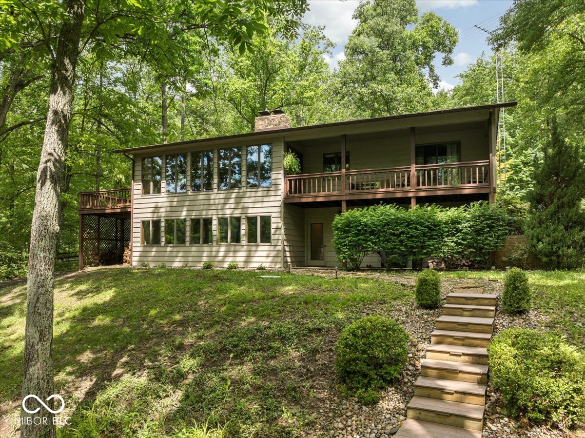 7215 Lion Drive