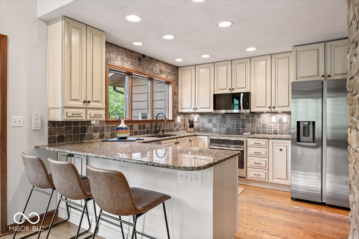 7215 Lion Drive