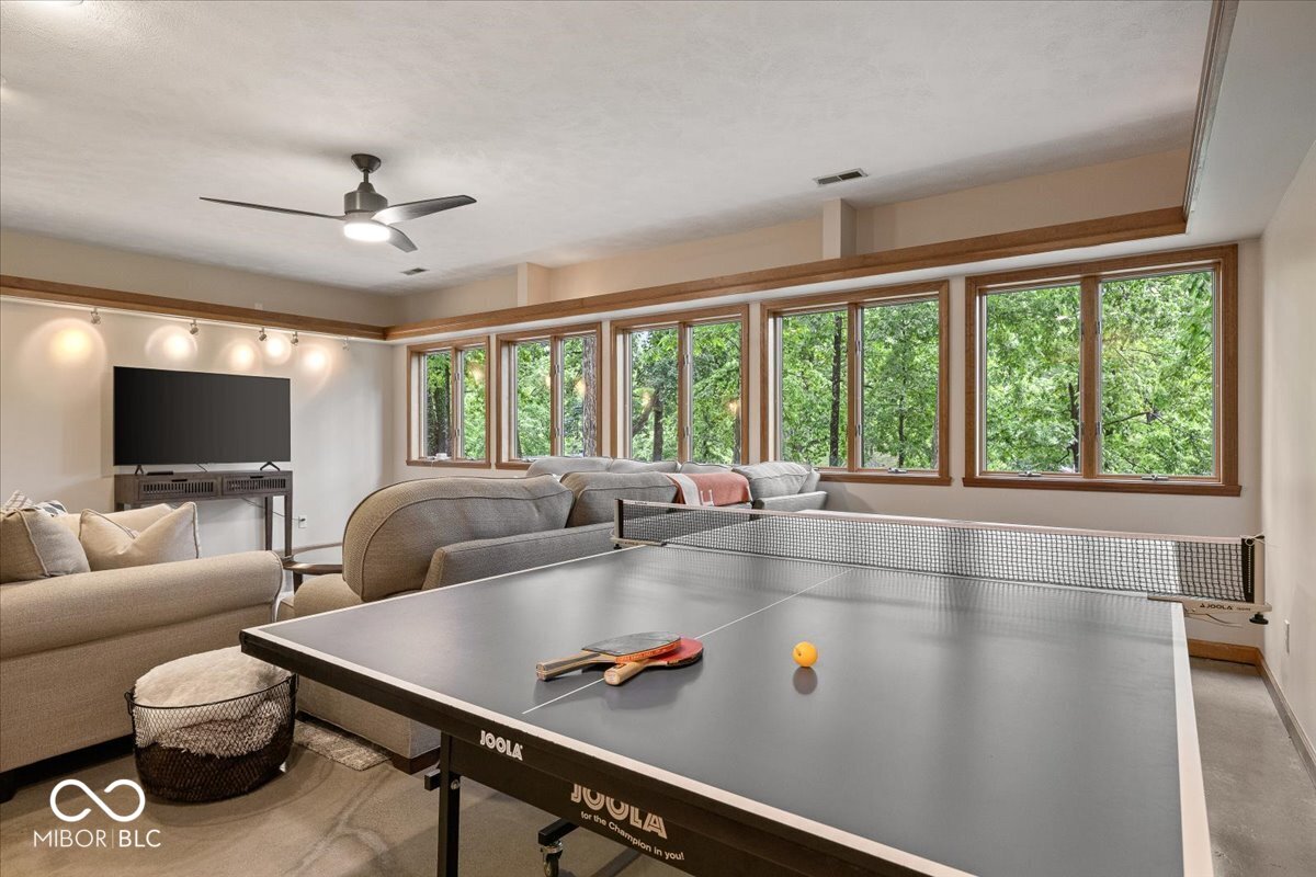 7215 Lion Drive