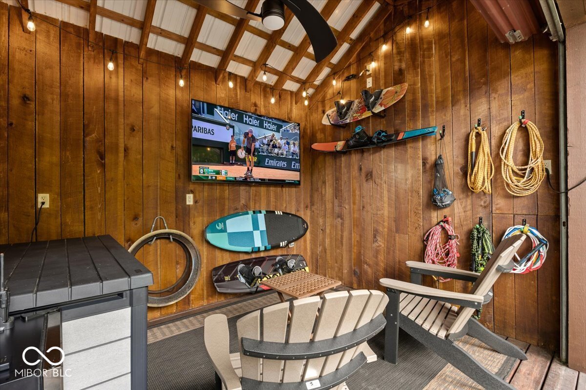 7215 Lion Drive