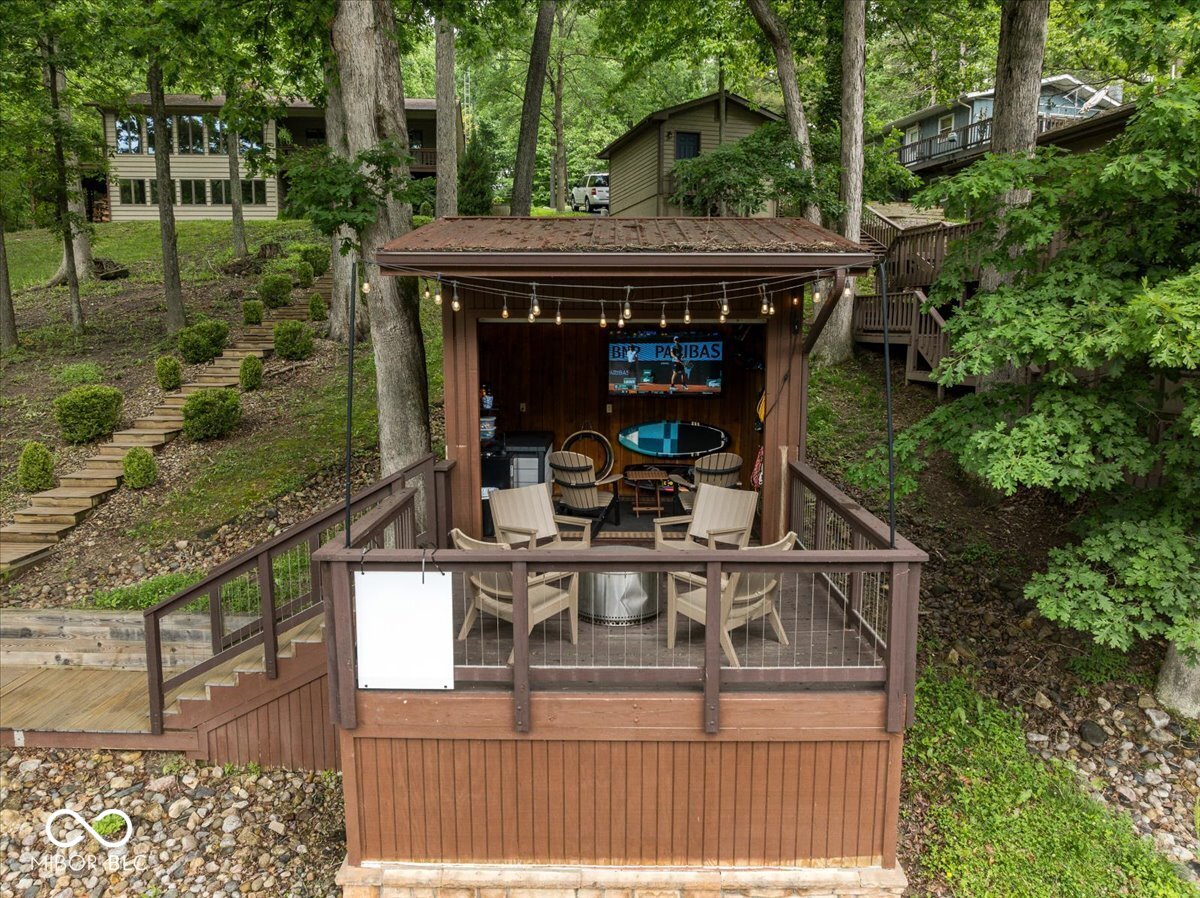 7215 Lion Drive