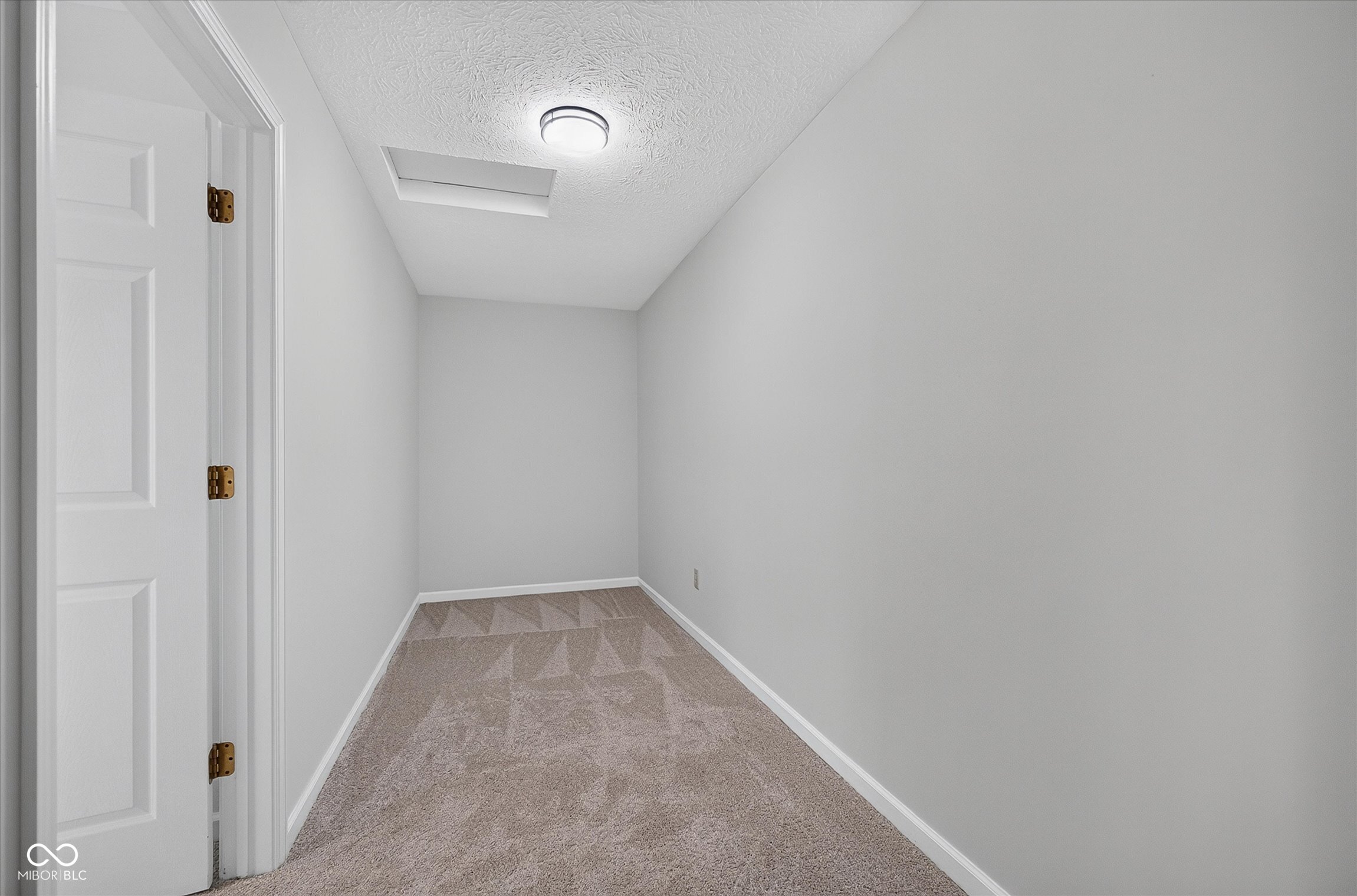 10032 Ironway Drive