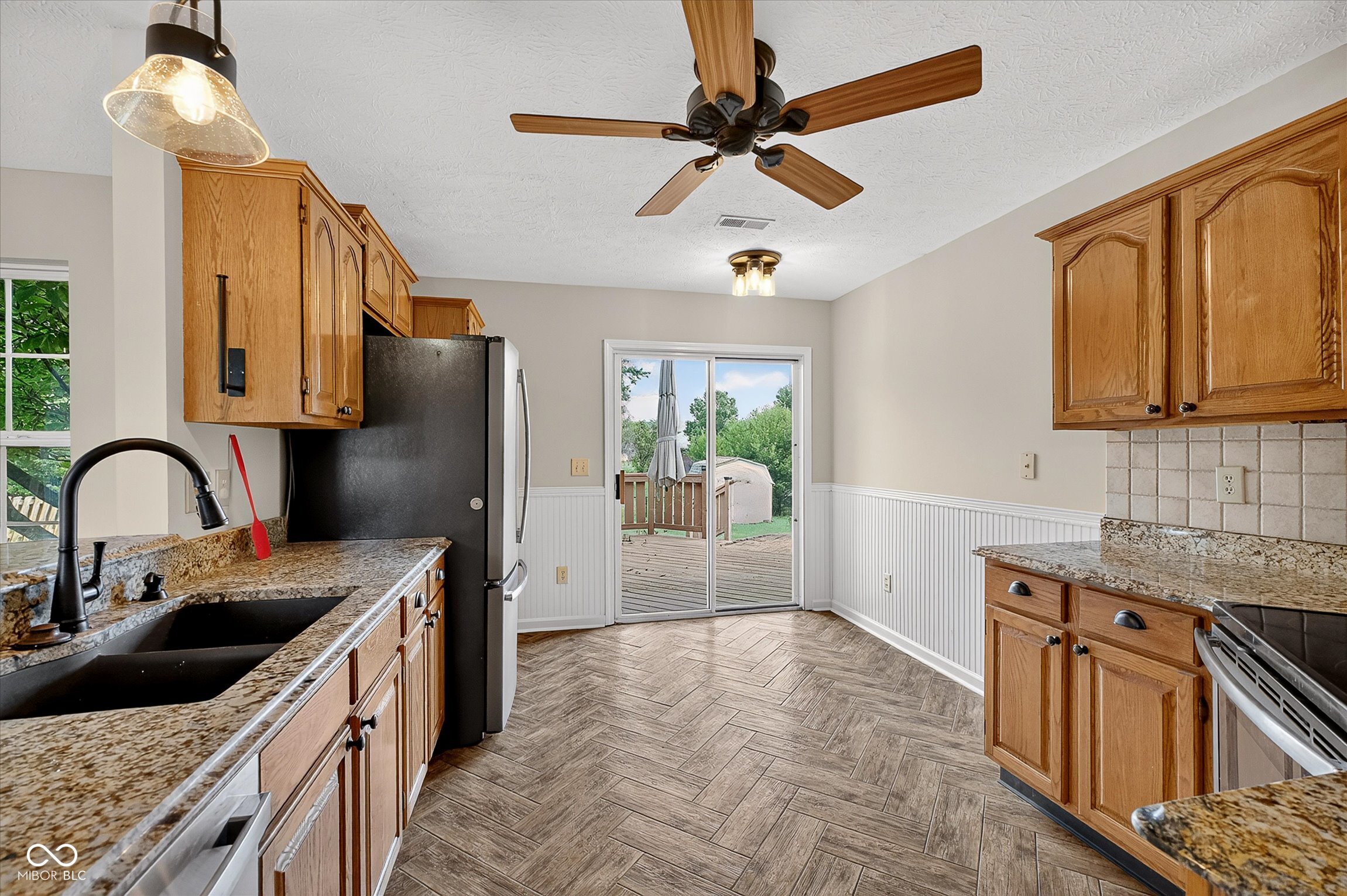 10032 Ironway Drive