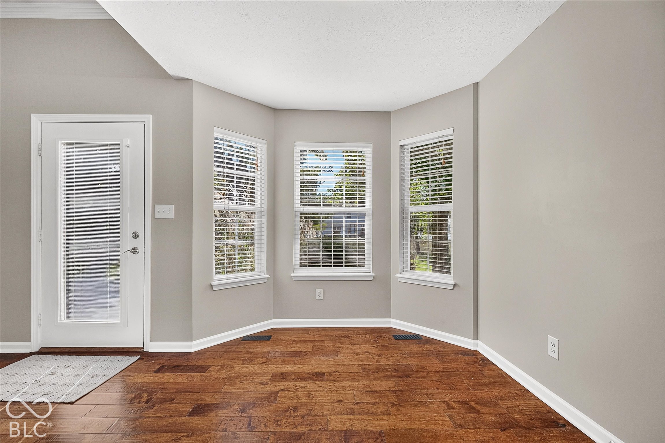 10090 Youngwood Lane