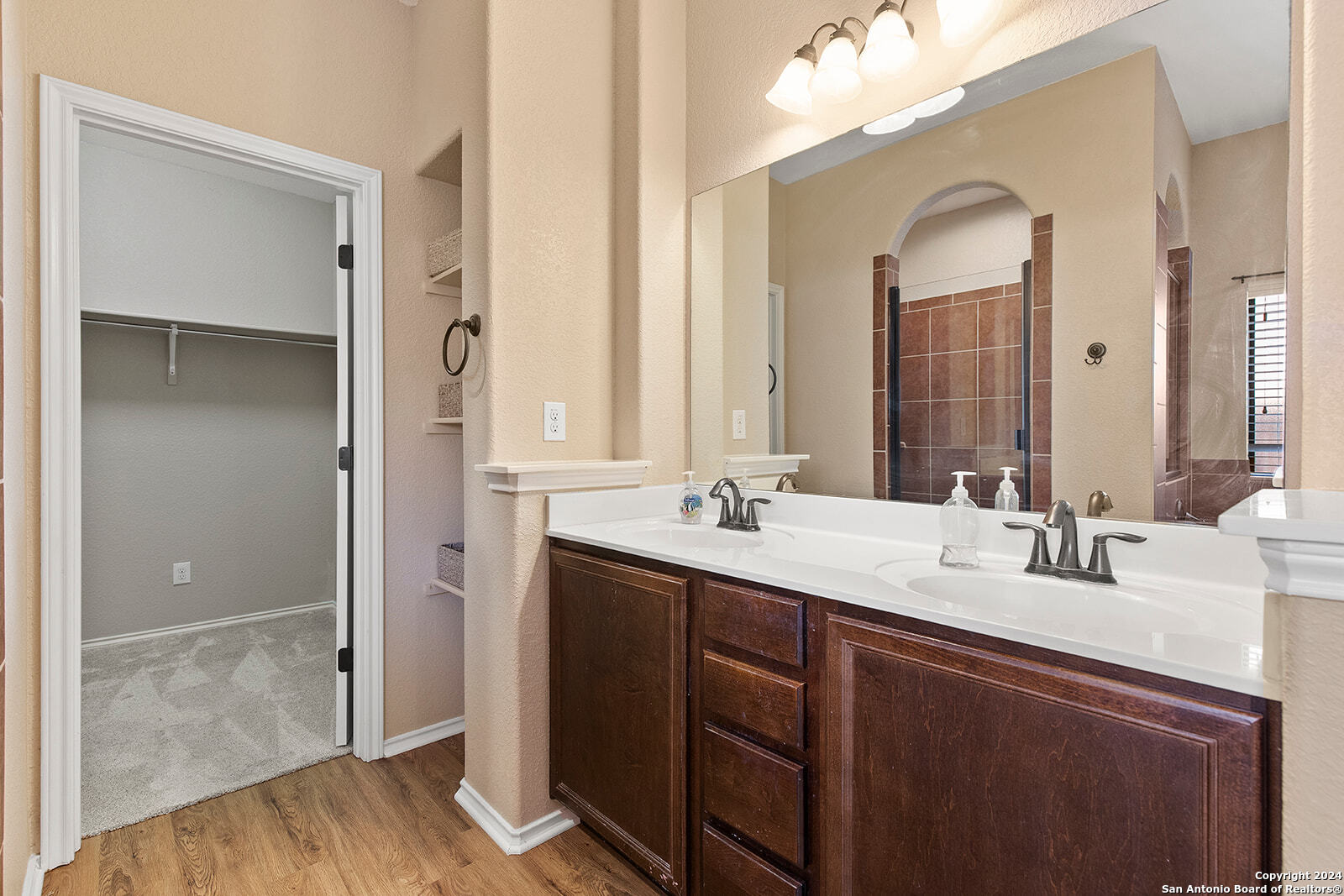 9902 AMBERG PATH