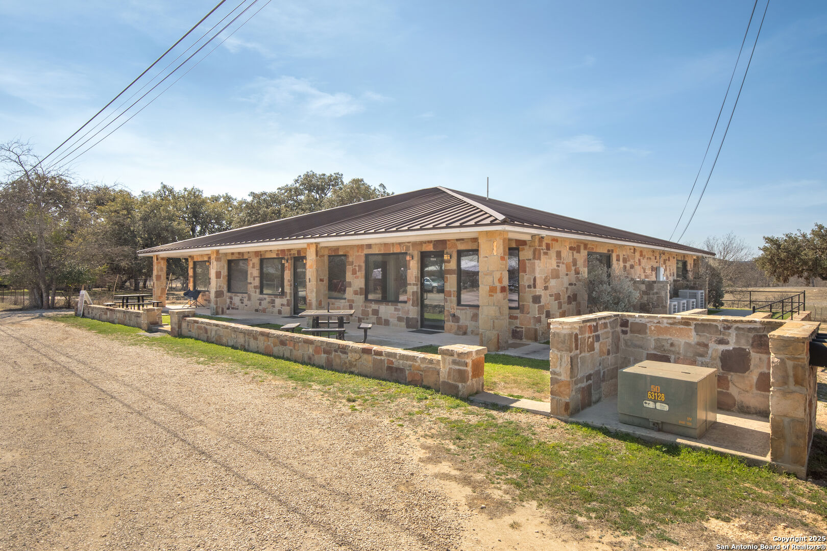 14157 N HWY 16