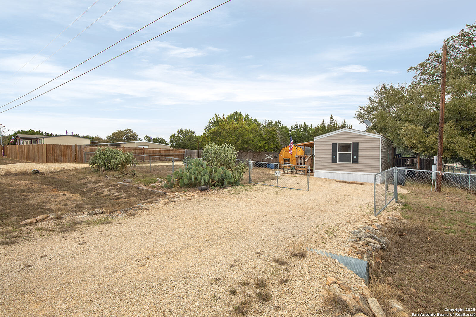 225 private road 1514