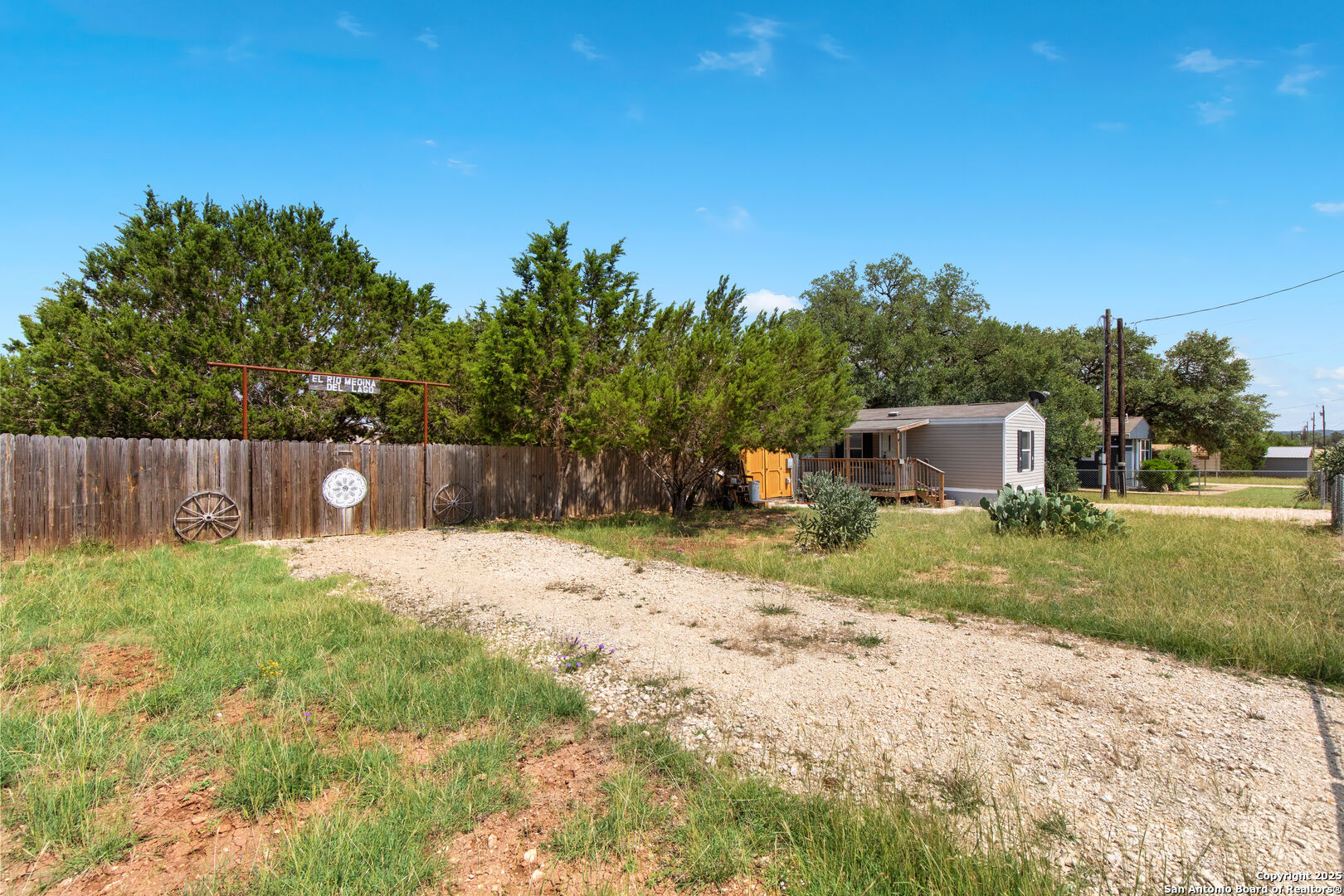 225 private road 1514