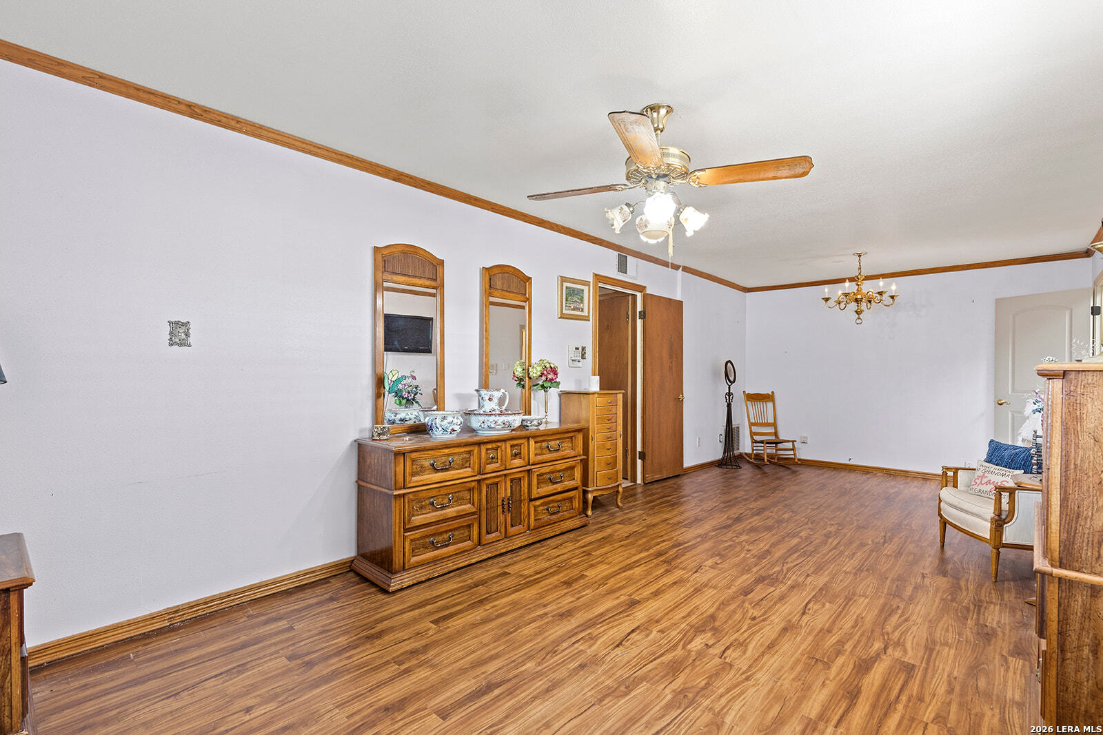 4708 Pecan Grove